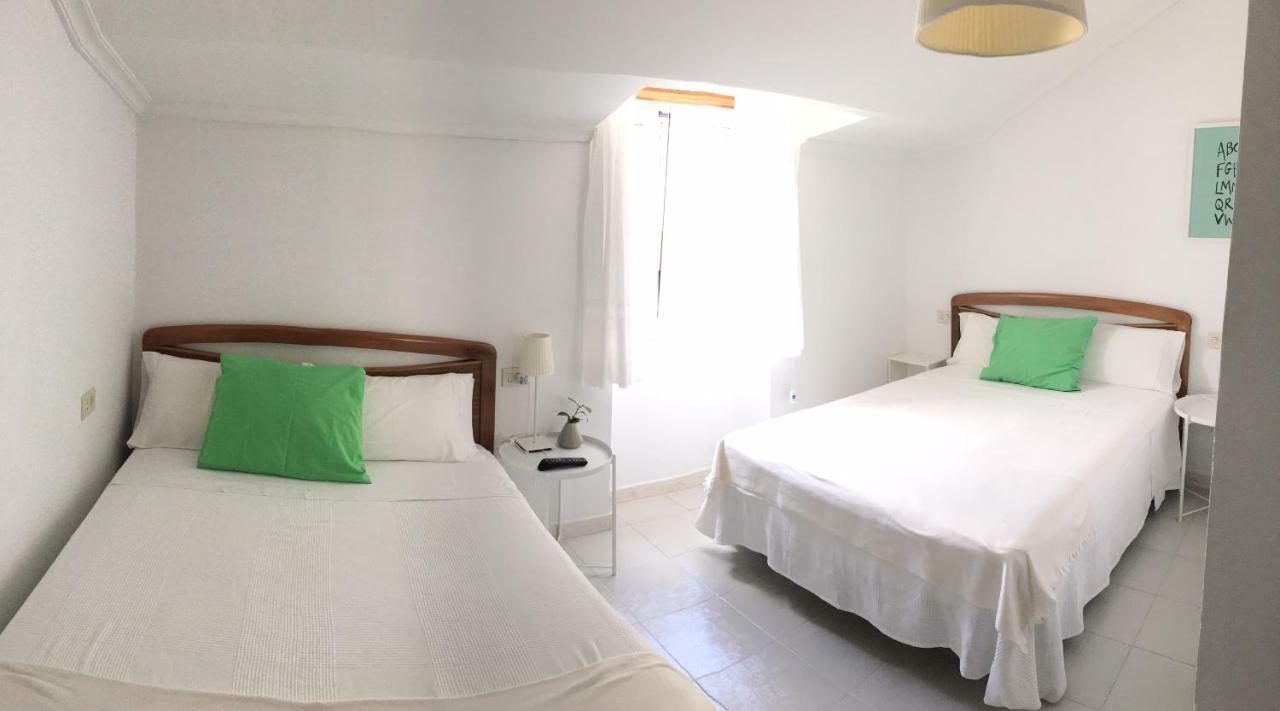 Pension Rosalia De Castro Hotel Foz Bagian luar foto