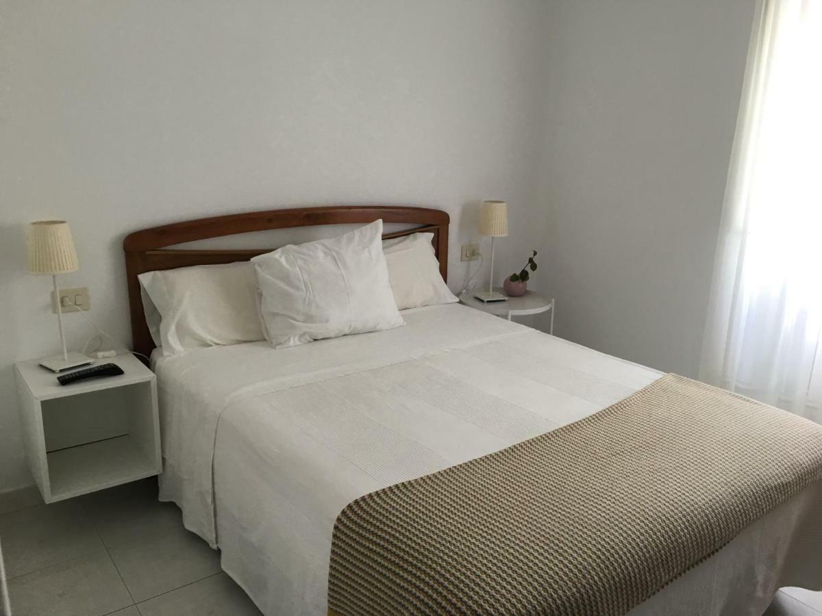 Pension Rosalia De Castro Hotel Foz Bagian luar foto